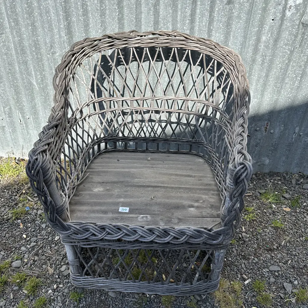 rustic patio chair - average Image 1++
