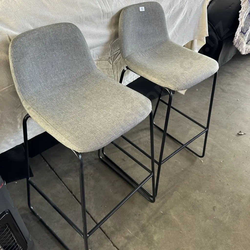 Pr bar stools Image 1++