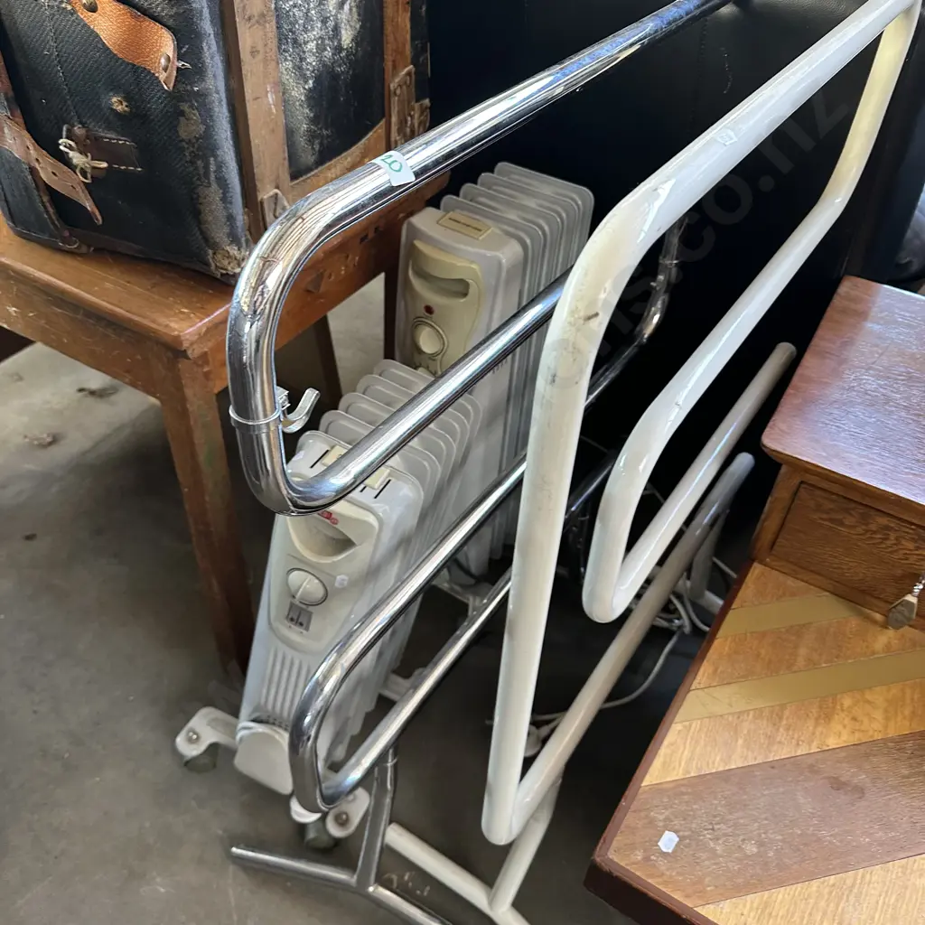 2 towel warmers plus 2 heaters Image 1++