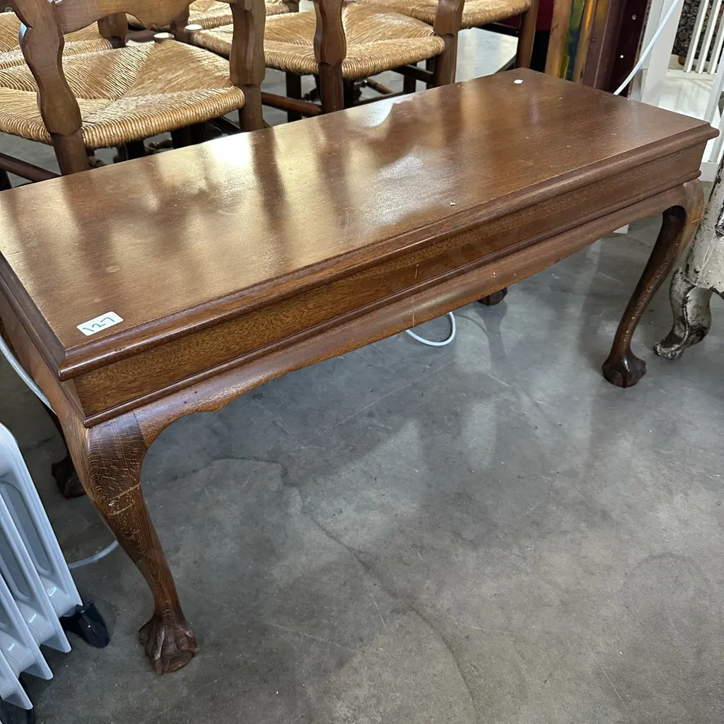 claw and ball coffee table Image 1++