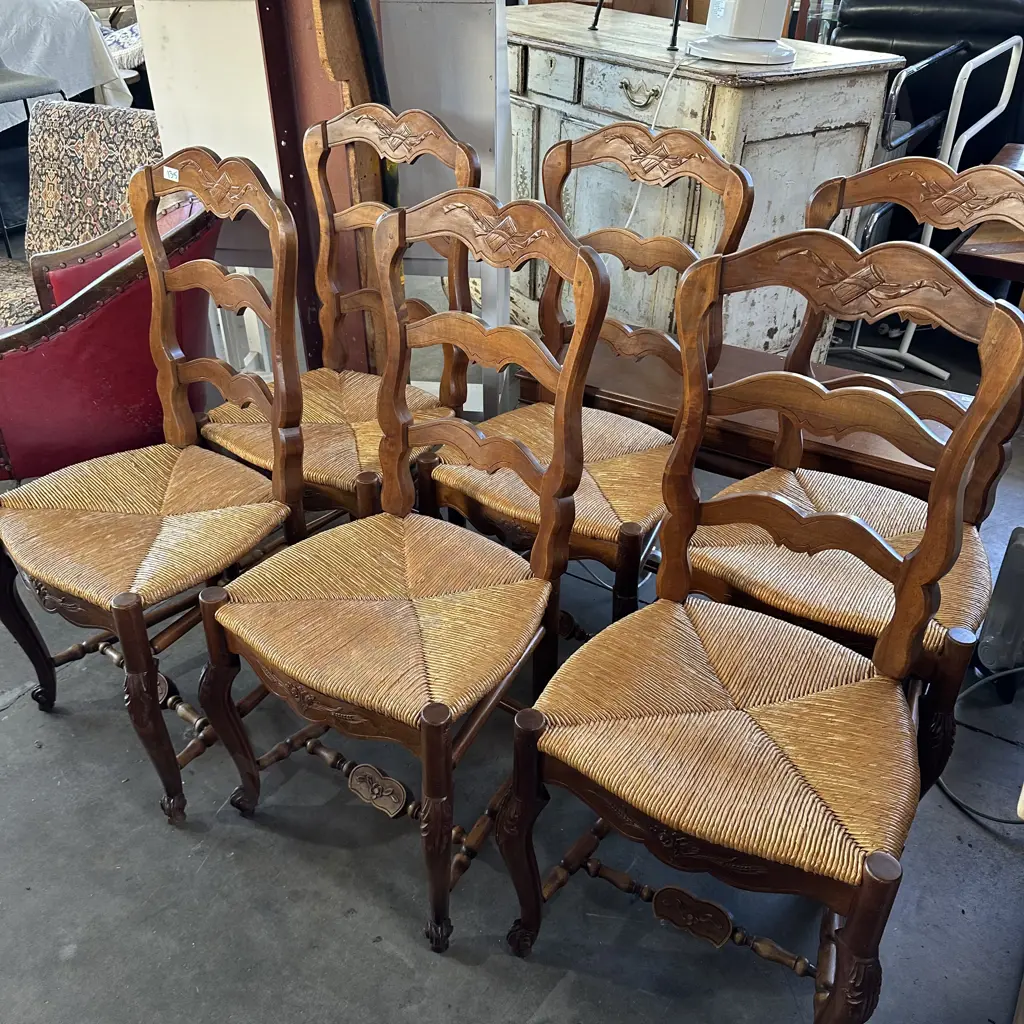 set of 6 rush seat dining chairs Image 1++