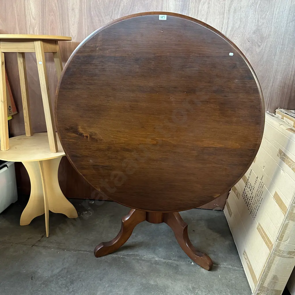 Kauri tilt top breakfast table - tidy Image 1++