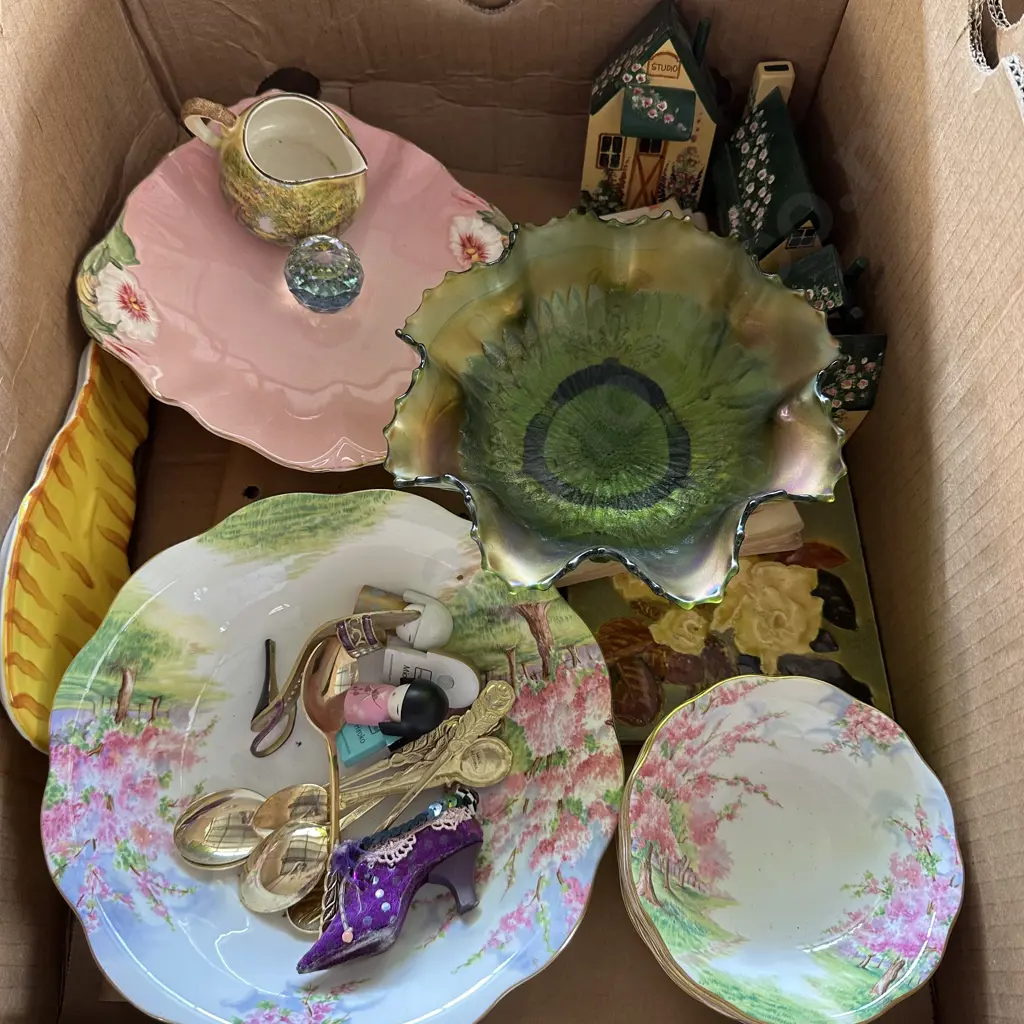 Carnival glass, Royal winton etc Image 1++