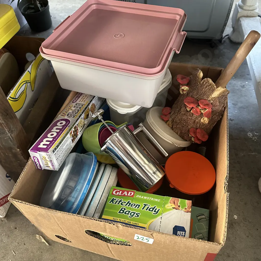 tupperware etc Image 1++