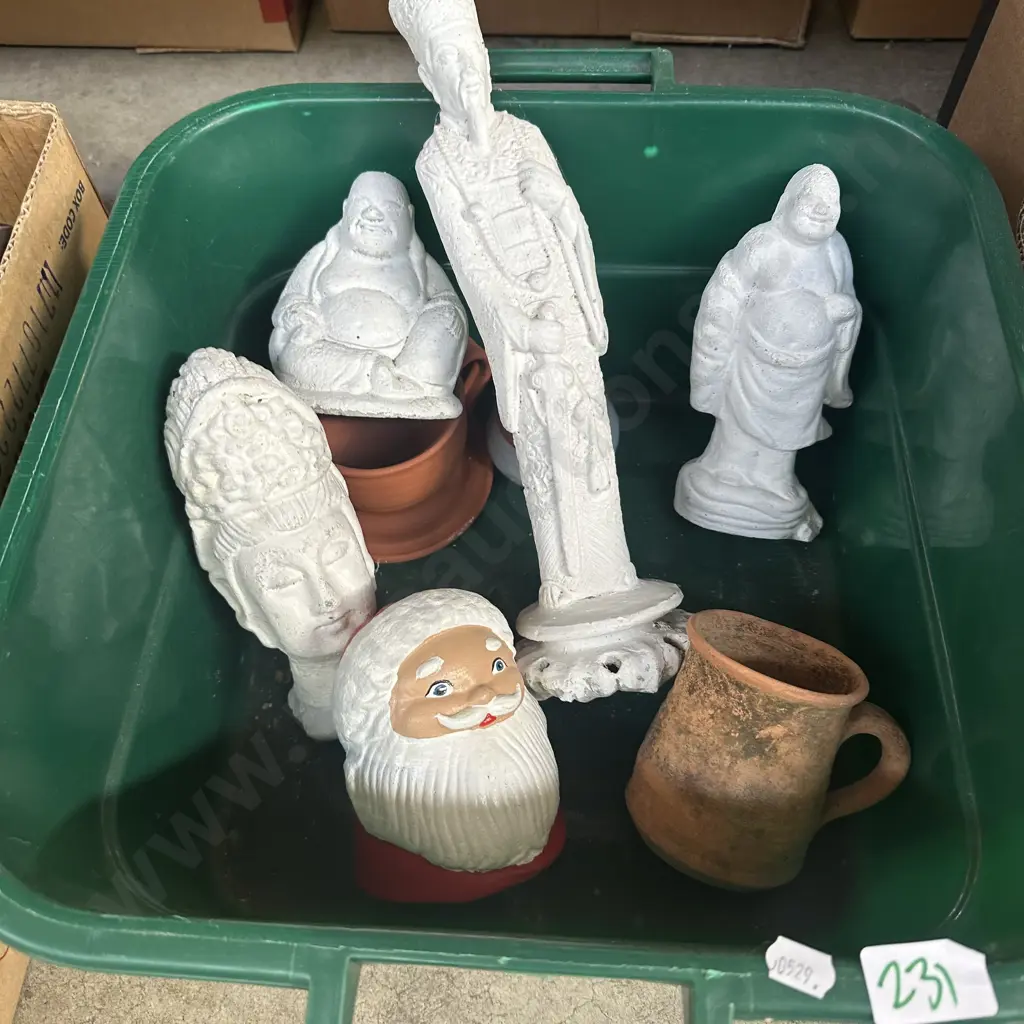 Concrete garden figures Image 1++