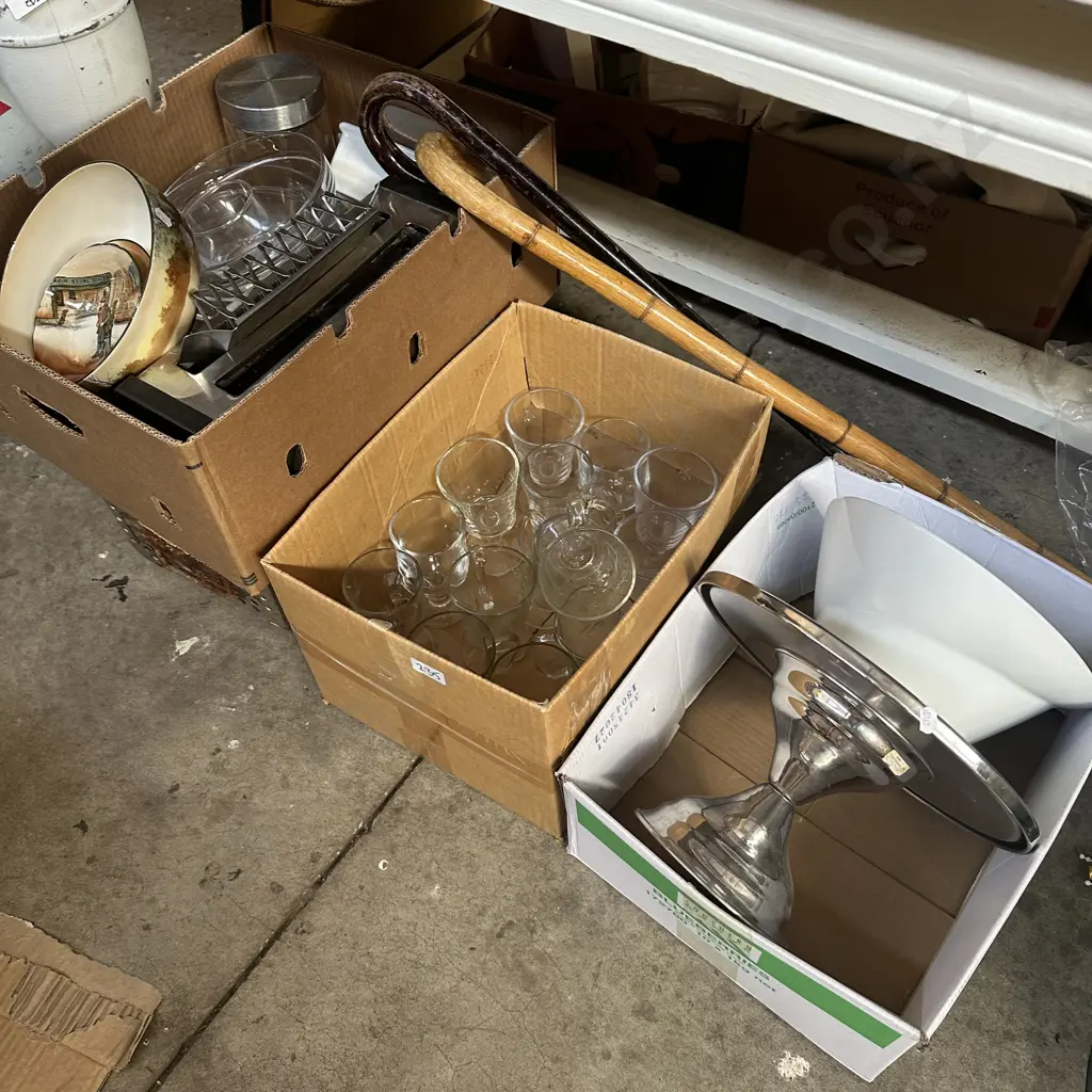 3 box asst plus walk sticks, bowl and cake stand Image 1++