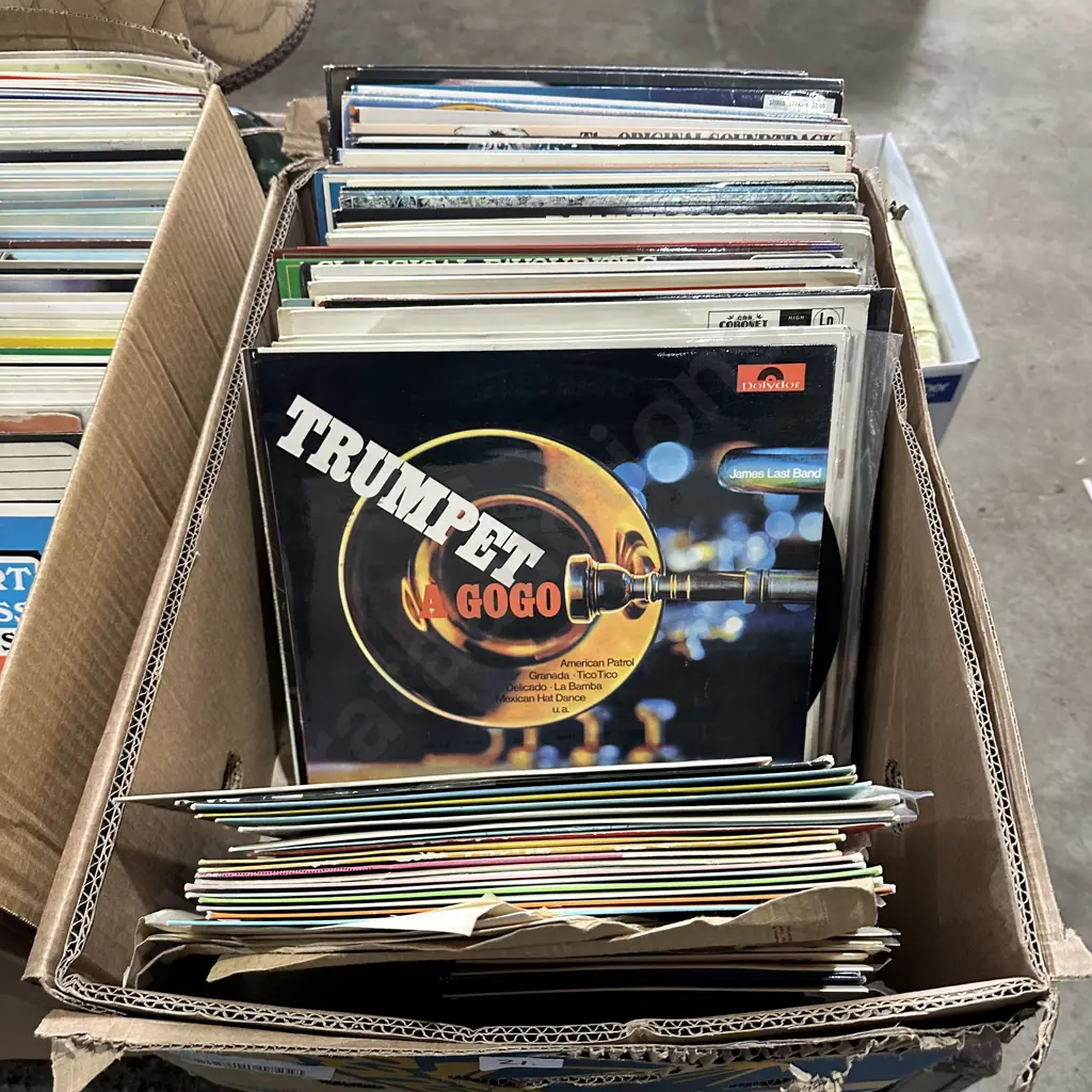 Box of records Image 1++