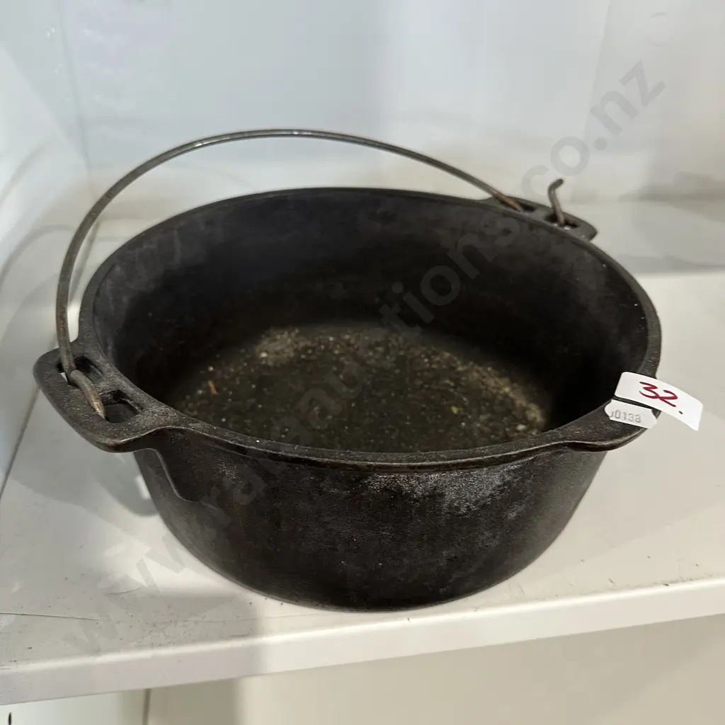 Cast iron pan Image 1++