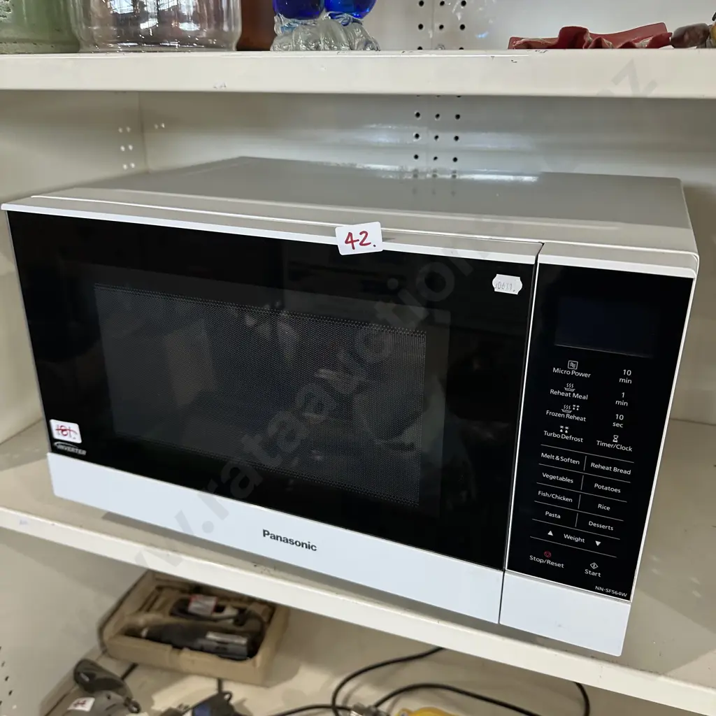 Tidy Panasonic Inverter microwave Image 1++
