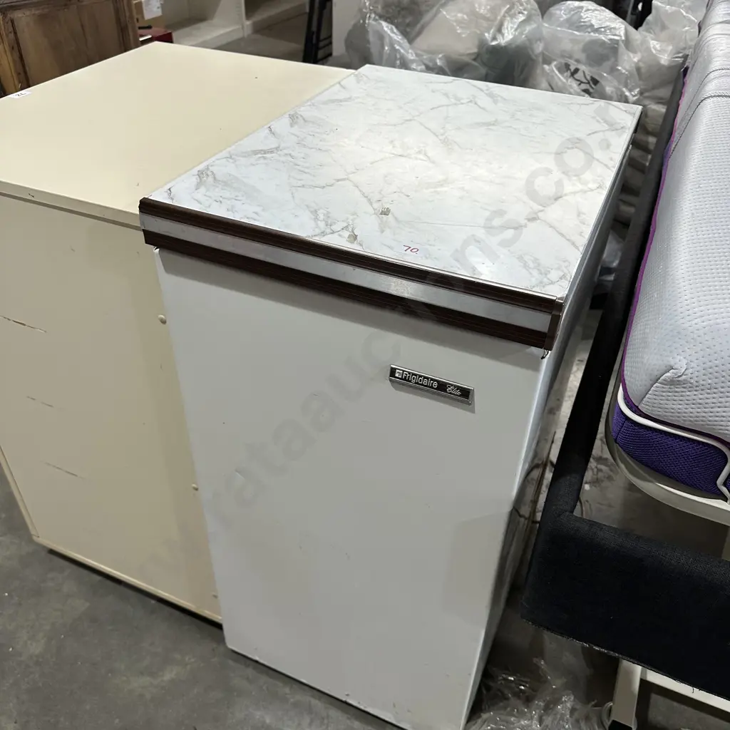 Frigidaire mini chest freezer Image 1++