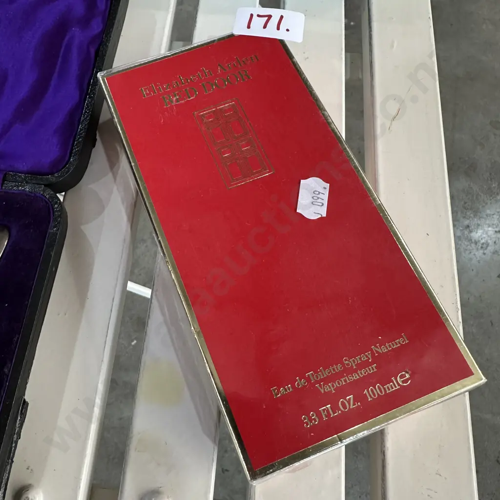 unopened "Red Door" Image 1++