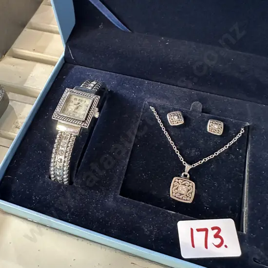 Bells and rose set