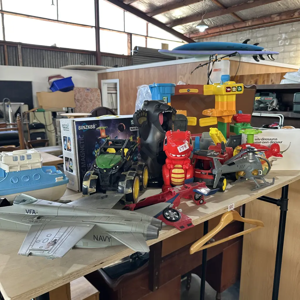 large lot of toys Image 1++