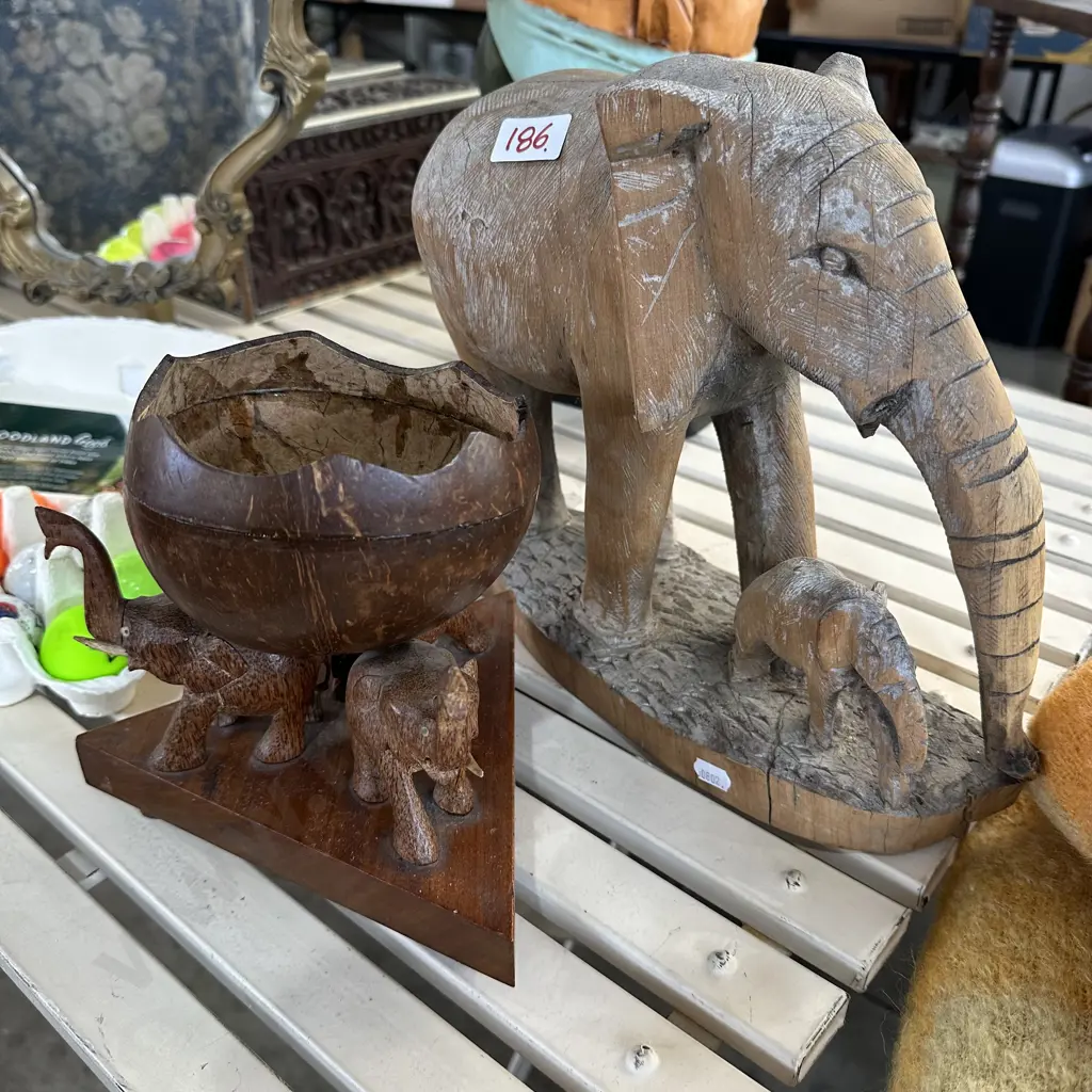 wooden elephants Image 1++