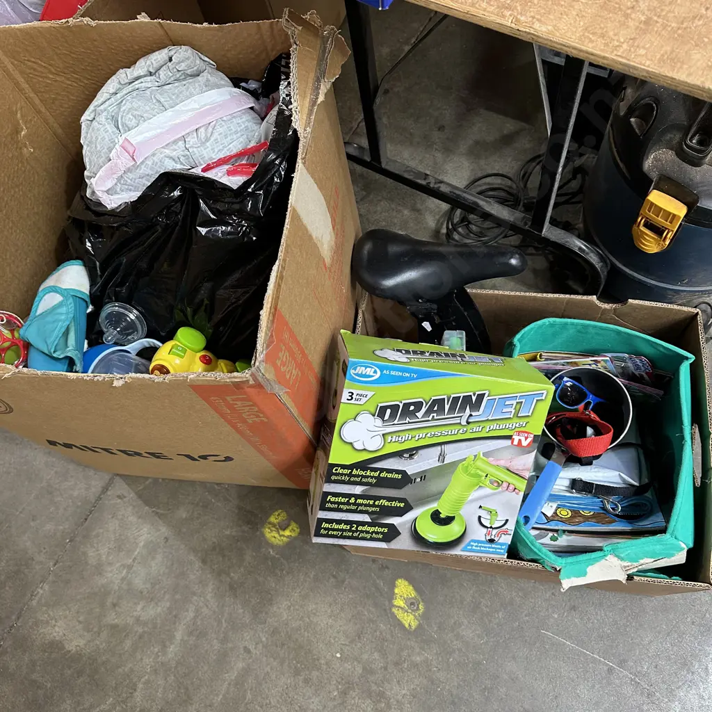 2 boxes asst Image 1++