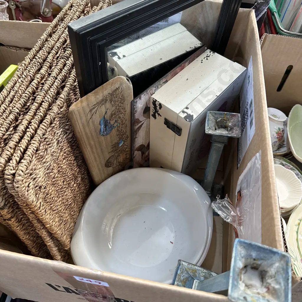 mirror, placemats, etc Image 1++