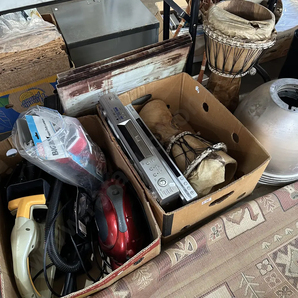 2 box asst, plus drums and light fittings etc Image 1++