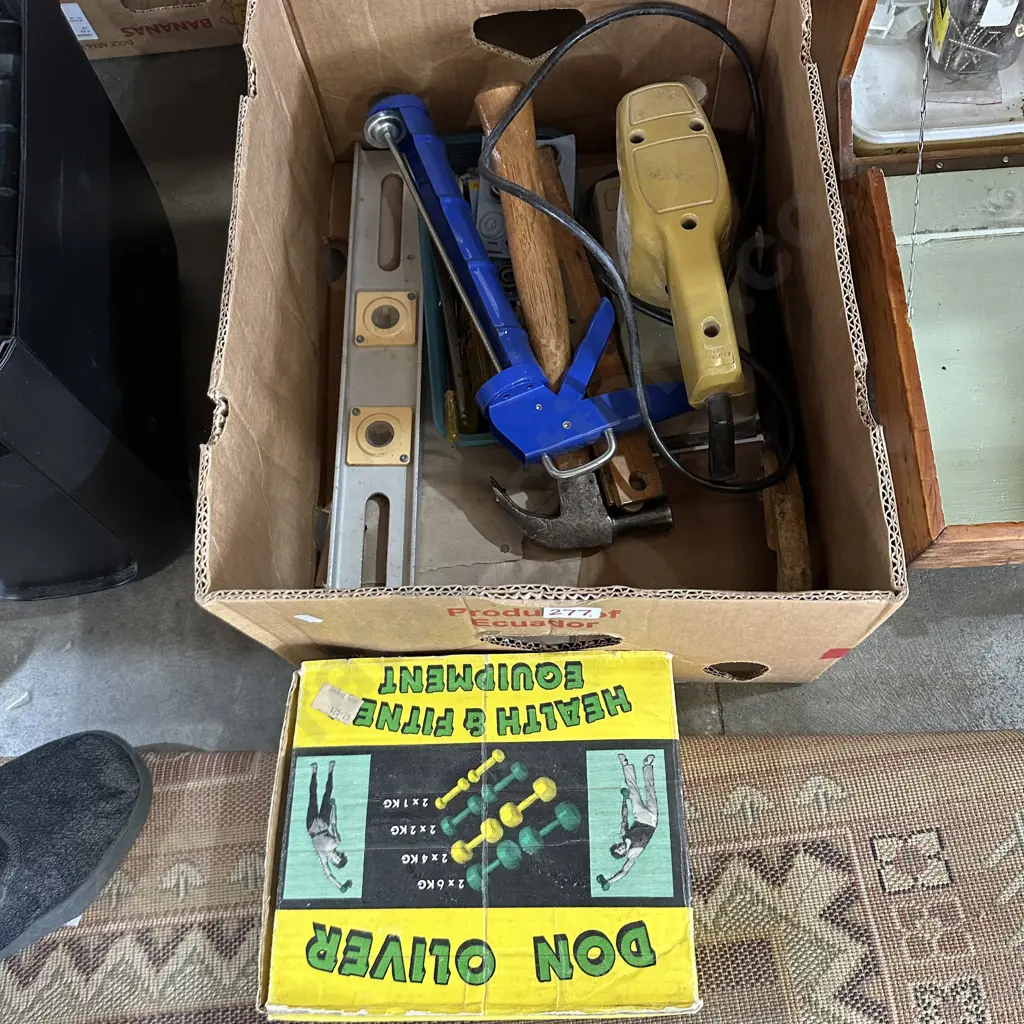 dumbells and tools Image 1++