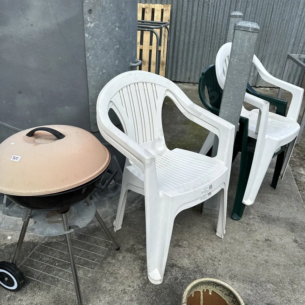 bbq and chairs Image 1++