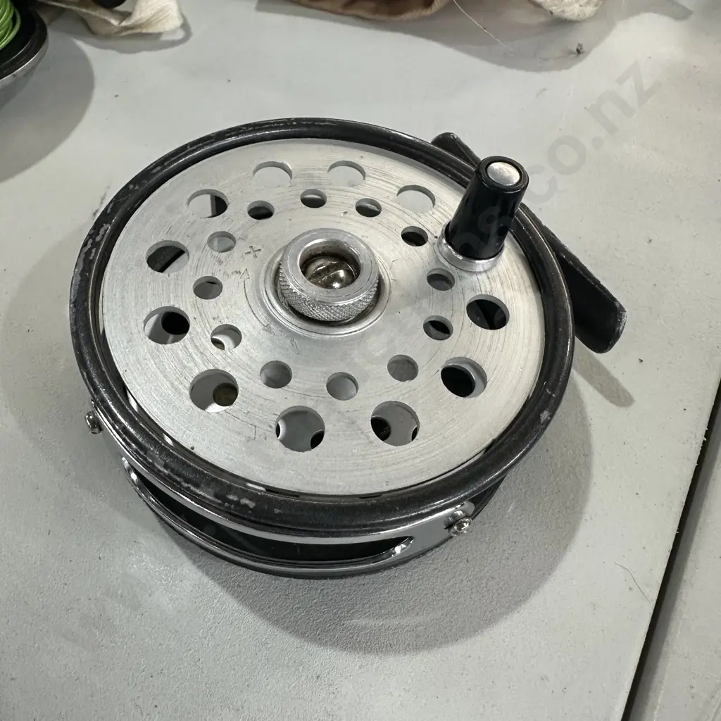 Japanese fly reel Image 1++