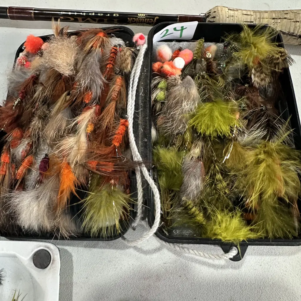 Danica Danish fly box and contents Image 1++