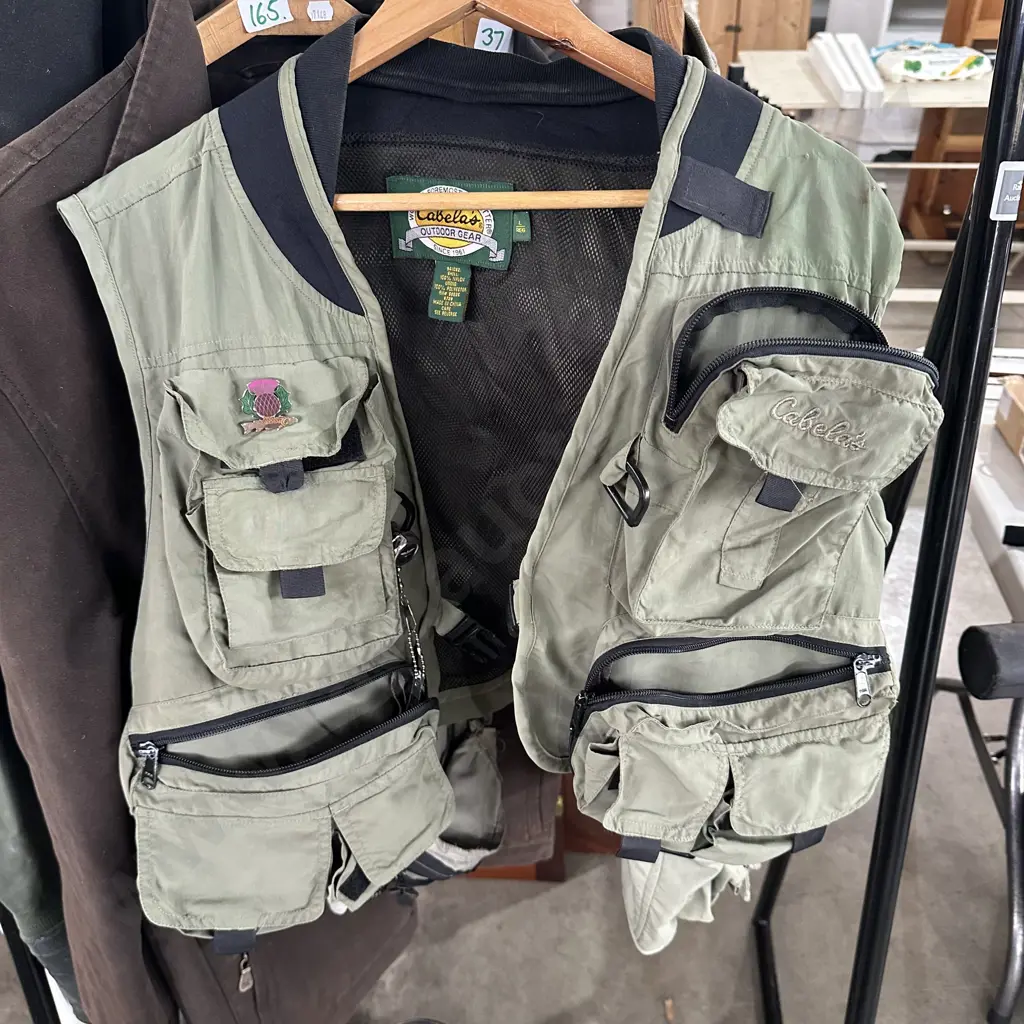 Cabelas fishing jacket L/Reg Image 1++