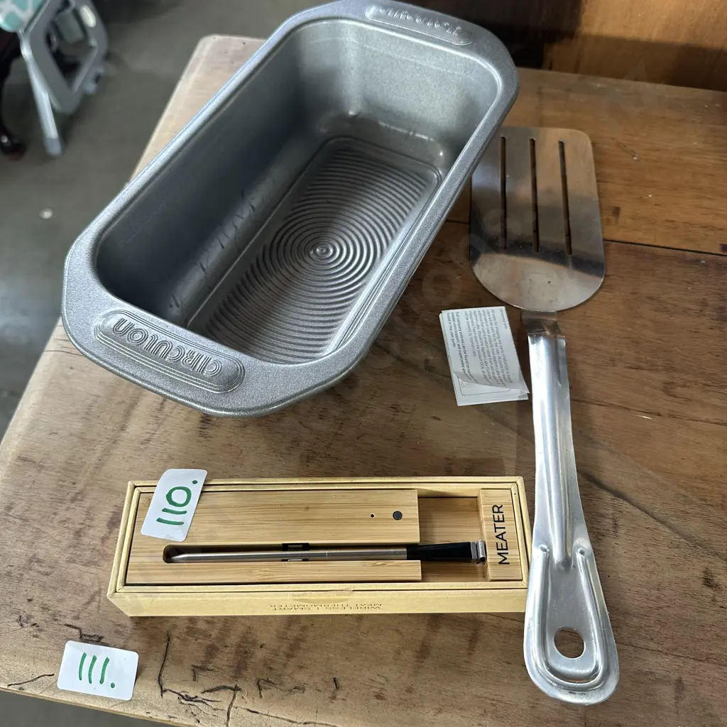 Wireless smart meat thermometer plus bake dish and slice Image 1++
