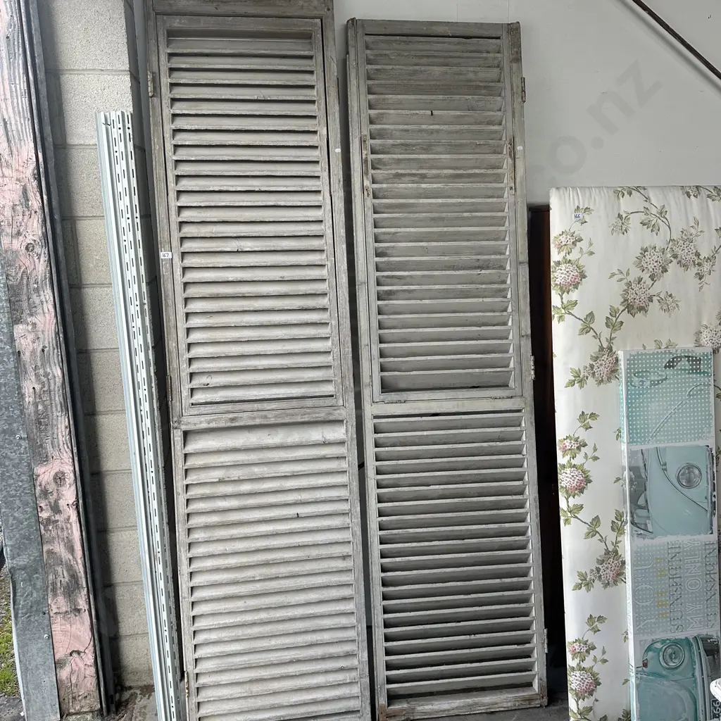 Pr vintage shutters Image 1++