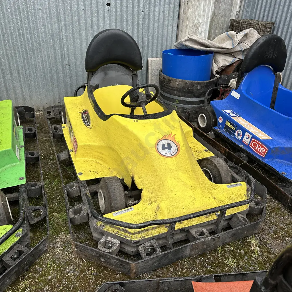 Fantasyland go cart  working - Yellow Image 1++