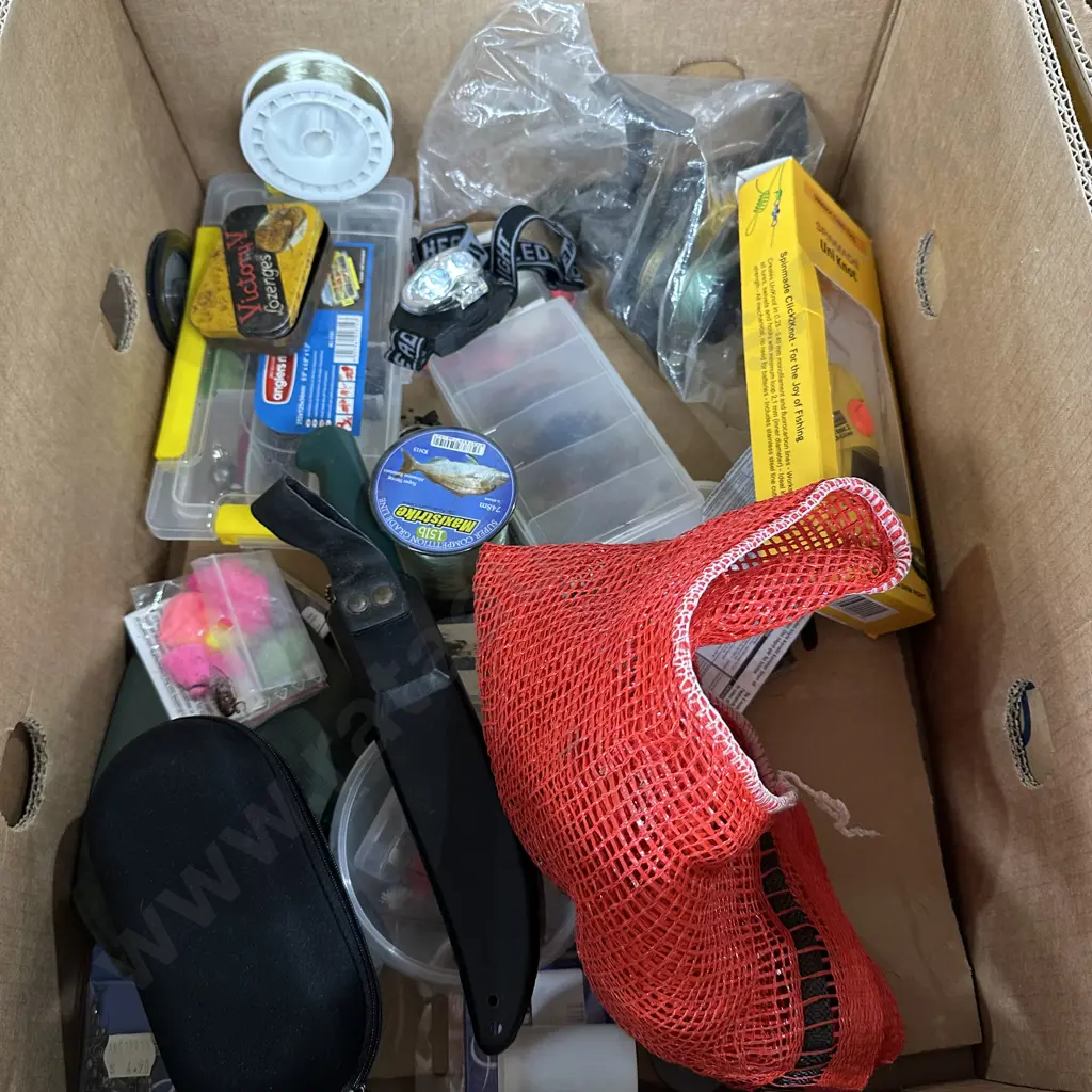 Fishing gear and light Image 1++