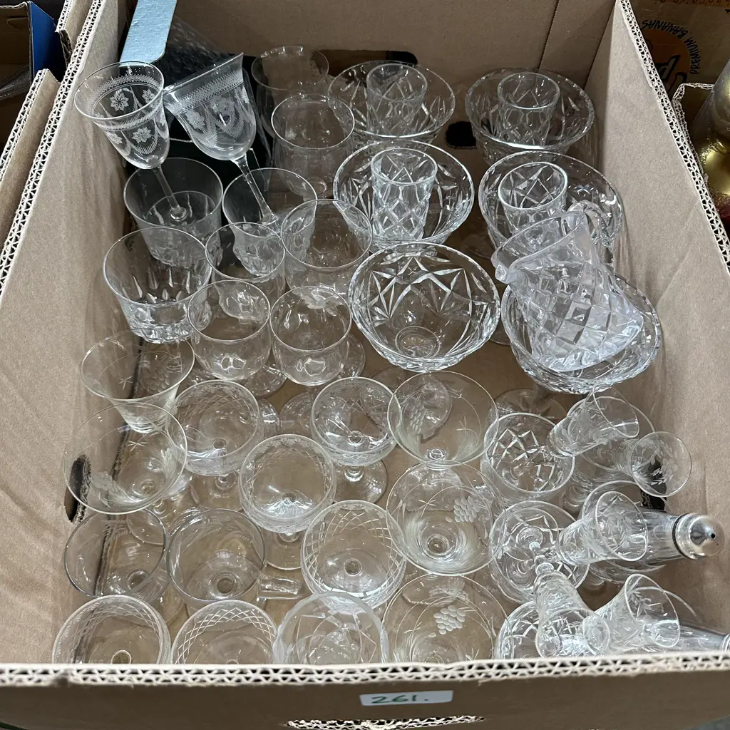 Crystal and glassware Image 1++