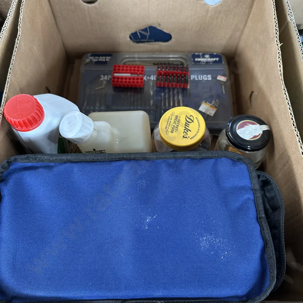 Tool kit and oil etc Image 1++