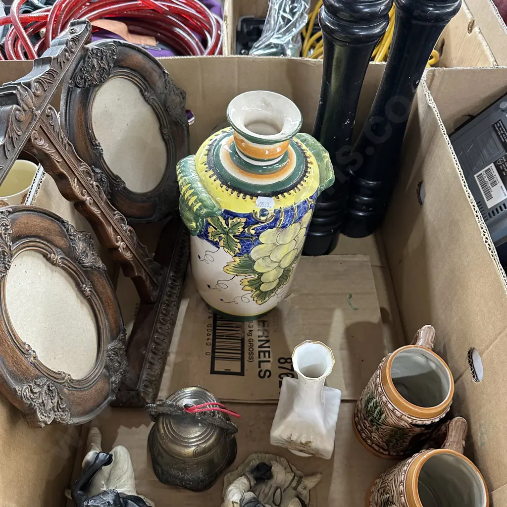 Salt and Pepper grinders,vase and bell etc Image 1++