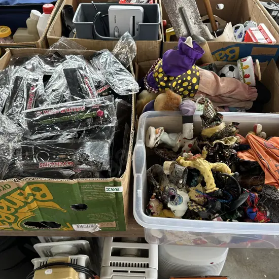 Pens, dolls, clowns
