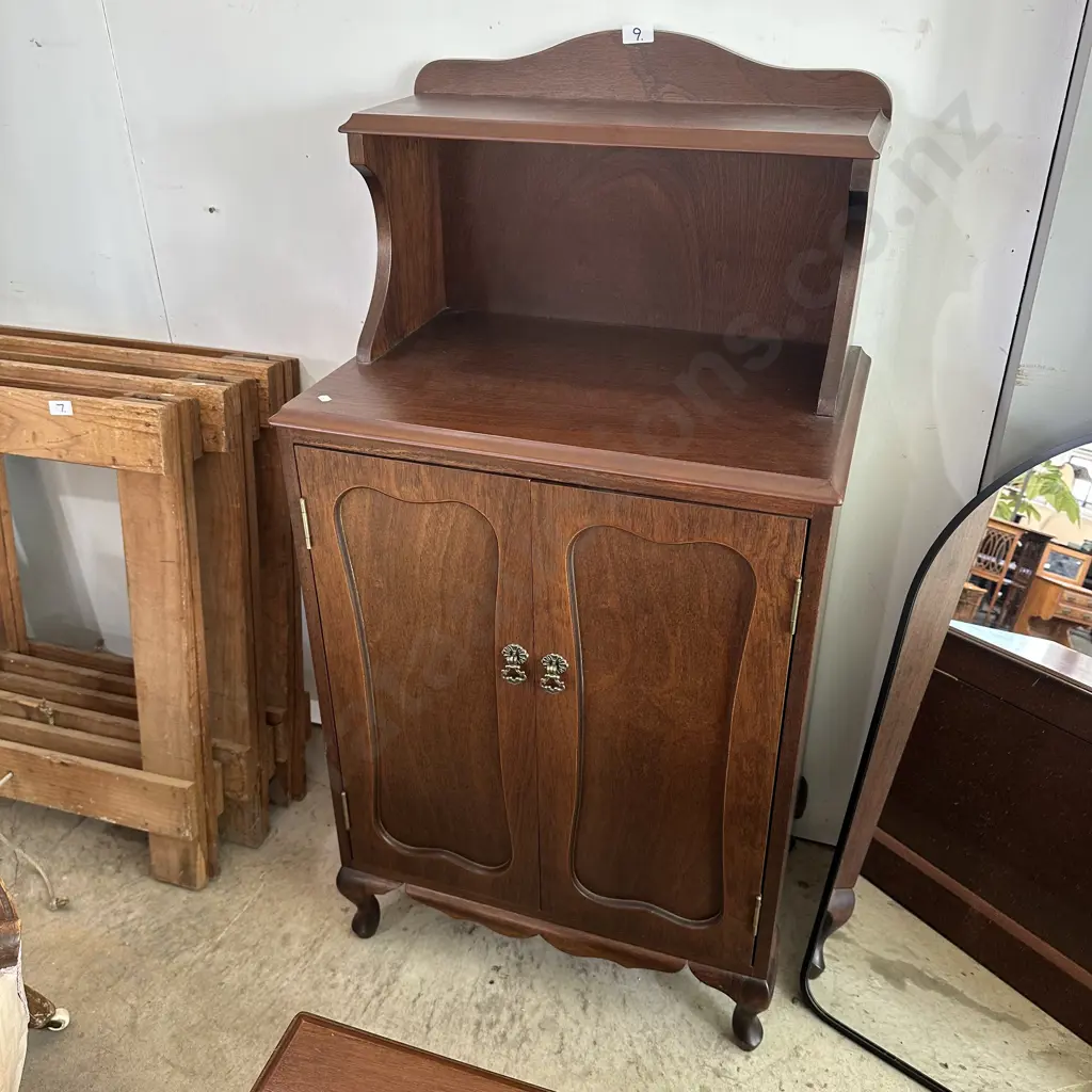 Mahogany shelf cabinet Image 1++