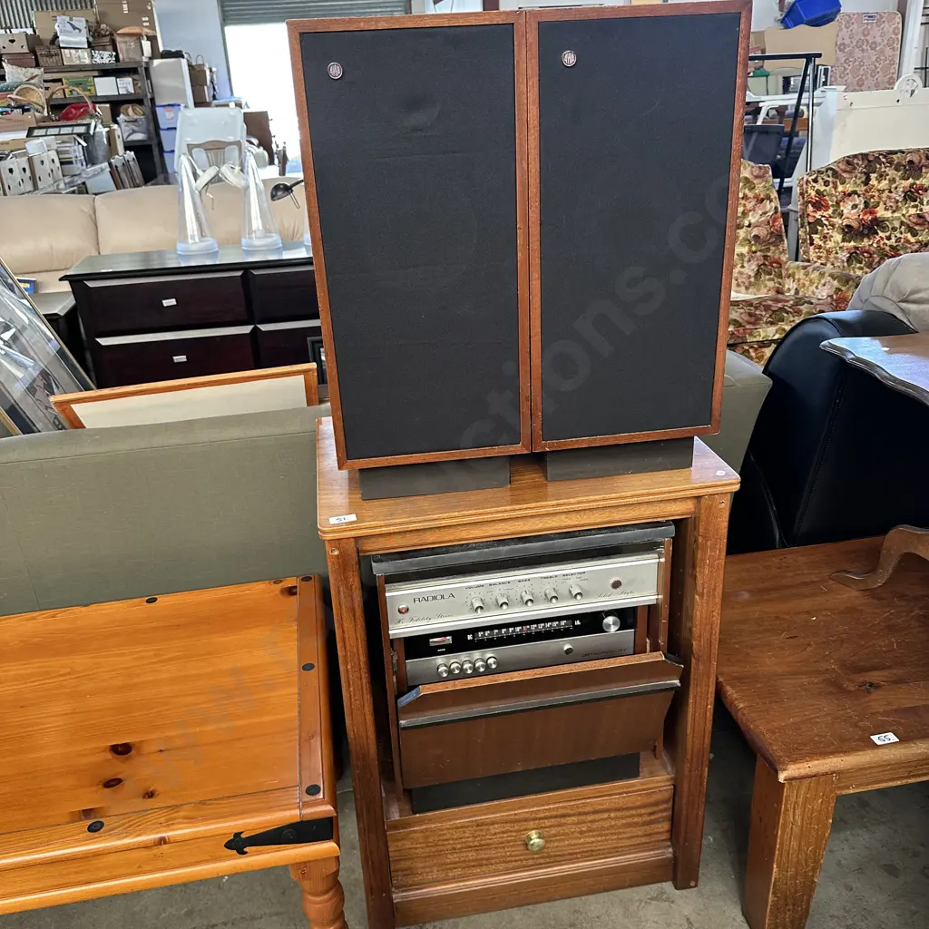 Vintage stereo and cabinet Image 1++