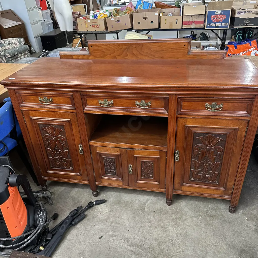 Antique sideboard Image 1++