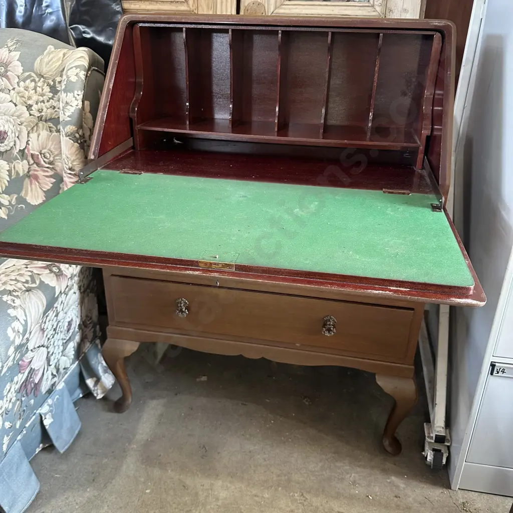 Solid Mahogany drop front writing desk - locks Image 1++