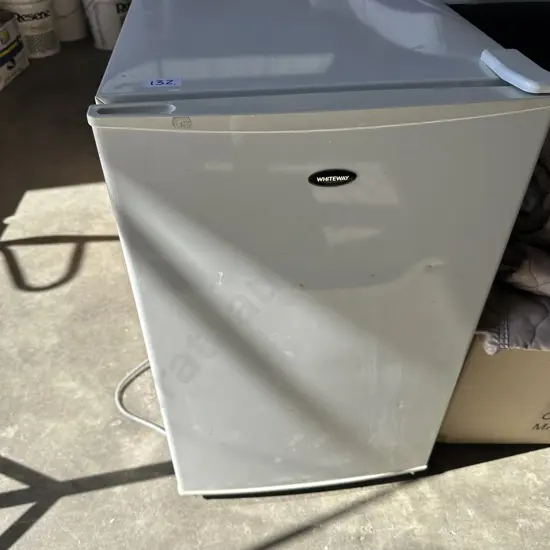 Underbench fridge