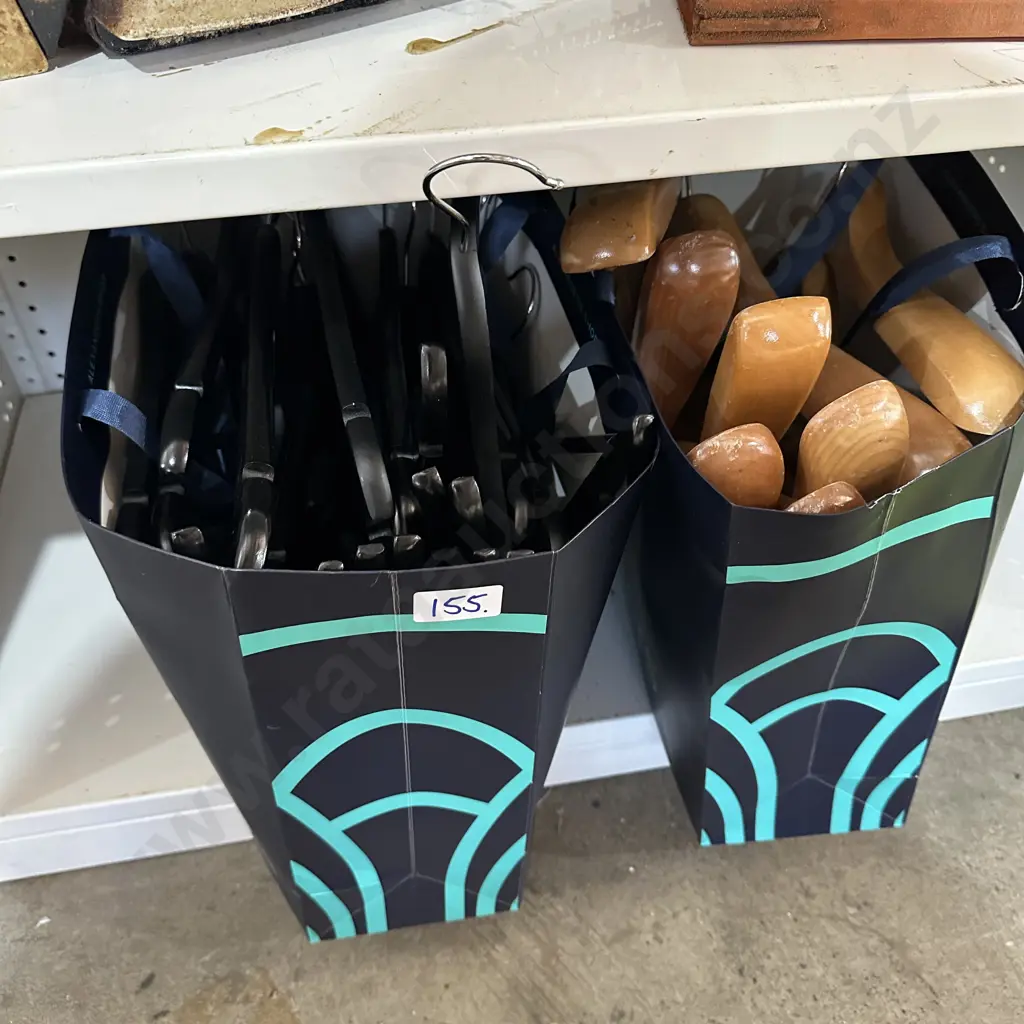2 bags hangers Image 1++