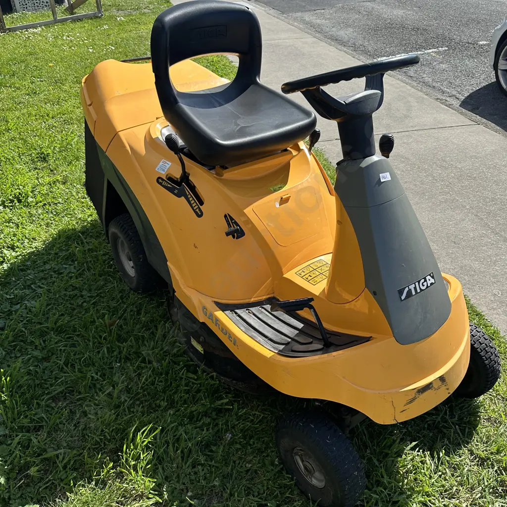 STIGA  Ride on lawn mower, just serviced at Stihl shop - working well. Image 1++