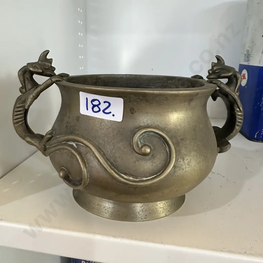 solid brass urn Image 1++