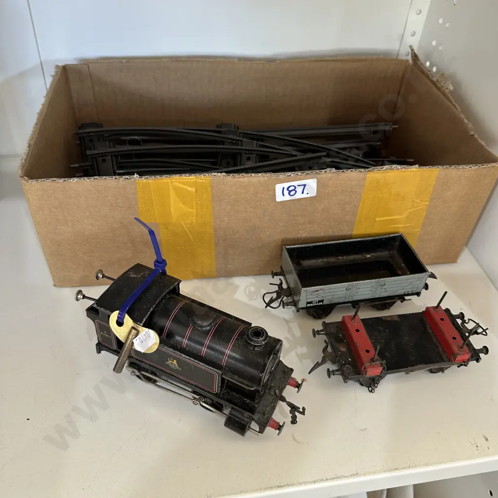 hornby train and track Image 1++