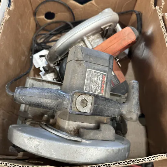 2 Skill saws