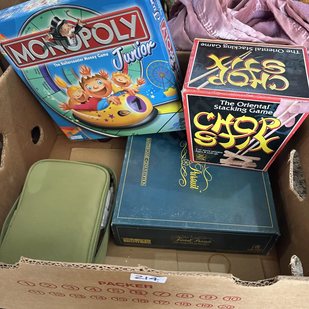 Box of games Image 1++