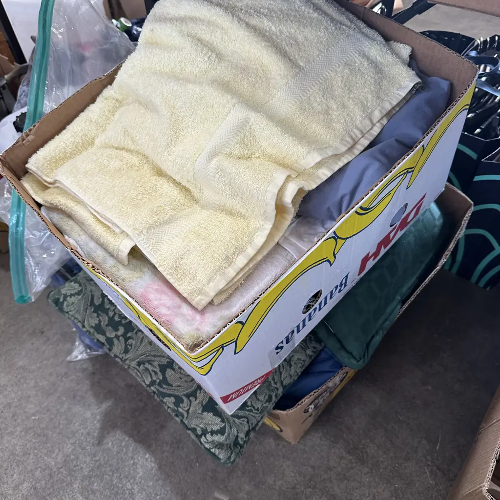 2 box towels etc Image 1++