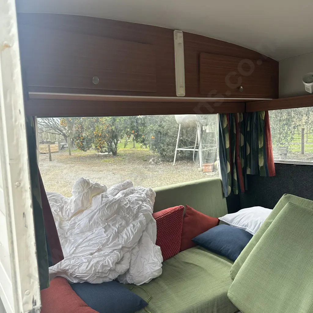 Caravan 1976 Crusader480 registered & New WOF.  Comes with awning Image 1++