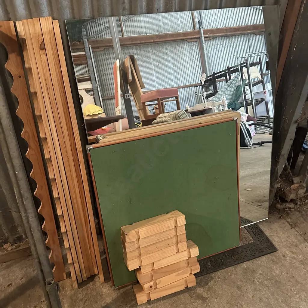 card table, mirror, wine rack Image 1++