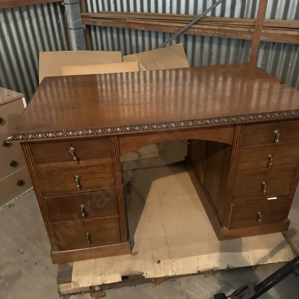 Lovely Antique Oak desk Image 1++