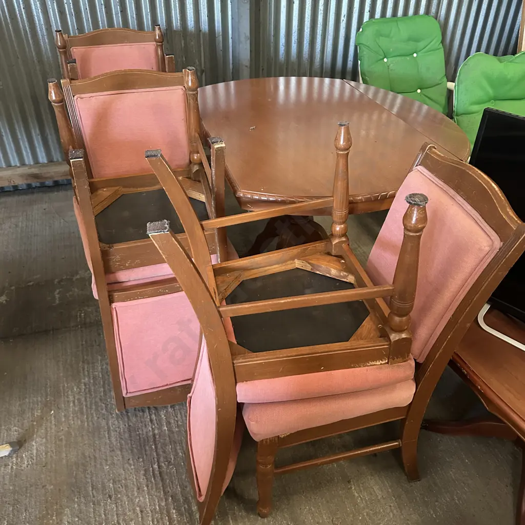 dining table and 6 chairs Image 1++